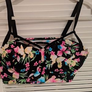 Padded floral swimsuit top